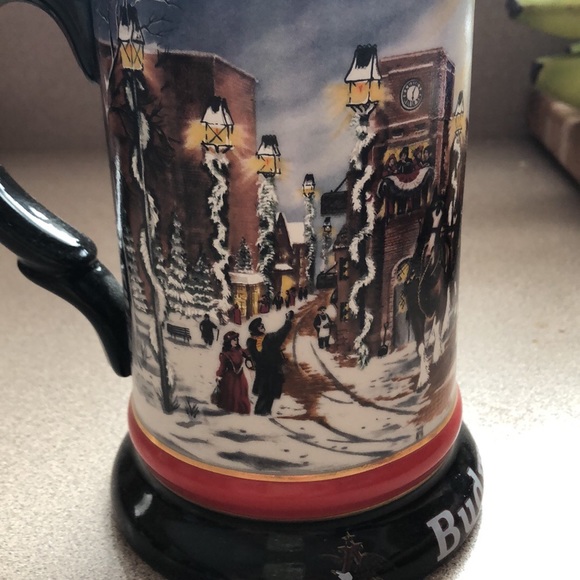 Budweiser Christmas 1992 stein - Picture 3 of 9